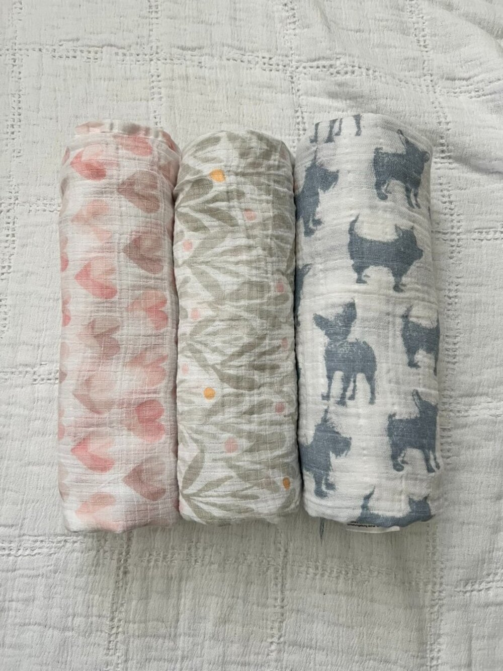 Aden + Anais Muslin Swaddle Blanket Bundle Lot of 3 Hearts Dogs Botanical